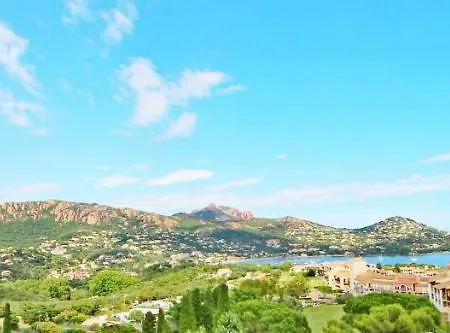 Cap Esterel Les Bastides : 2 Pieces Vue Mer Panoramique Au Calme - O5 - 339la